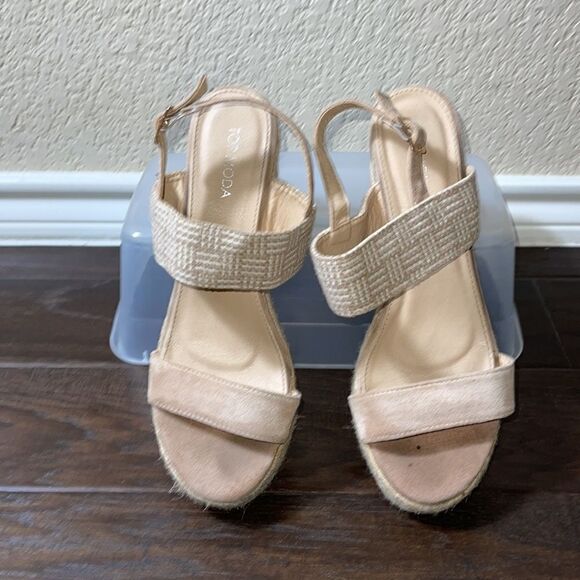 TOP MODA TAN WEDGE SANDAL SIZE 10 - Picture 2 of 6